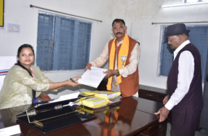 Screenshot_20231027-221002-300x197 भाजपा प्रत्याशी श्याम बिहारी जायसवाल ने नामांकन दाखिल किया।