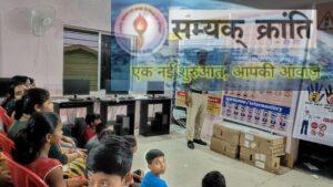 2-16-300x169 महेश ने उड़ीसा में लगायी यातायात,घरेलू हिंसा, महिला उत्पीड़न,मानव व्यापार,साइबर अपराध जागरूकता की पाठशाला