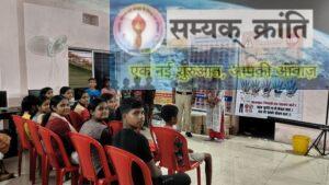 3-12-300x169 महेश ने उड़ीसा में लगायी यातायात,घरेलू हिंसा, महिला उत्पीड़न,मानव व्यापार,साइबर अपराध जागरूकता की पाठशाला