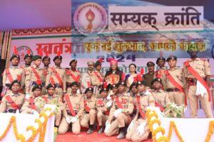 2-7-300x200 स्वतंत्रता दिवस परेड में एन.सी.सी. ट्रप ने प्रथम  एवं  द्वितीय स्थान प्राप्त किया