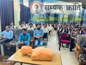g-300x225 रामानुज महाविद्यालय में सीपीआर प्रशिक्षण आयोजित