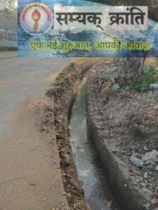 8-225x300 कहीं यह नाली जानलेवा तो नहीं और यहां पक्षियों के बीट का भंडारण