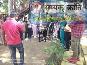 c-300x225 रॉयल एनफील्ड एवं विक्टोरिया ऑटोमोटिव का अभिनव पहल महिलाओं को कराया सिटी राइड