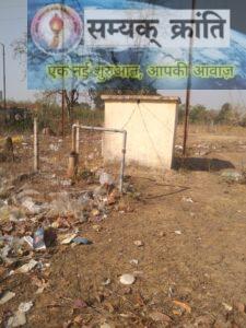 4-4-225x300 बहरासी साप्ताहिक बाजार में पानी की किल्लत..मोटर पंप,पानी टंकी बने शोपीस... पीएचई विभाग मौन...ठेकेदार का गैर जिम्मेदाराना जवाब कहा: इस संबंध में सभी जानकारी कार्यालय में जमा वही बताएंगे..जल जीवन मिशन की धज्जियां उड़ाता पीएचई विभाग