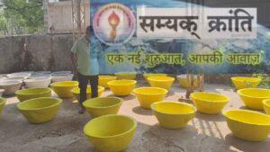 h-2-300x169 गौ सेवको ने स्थानीय जनों के सहयोग से की गौवंश के लिए नांद की व्यवस्था