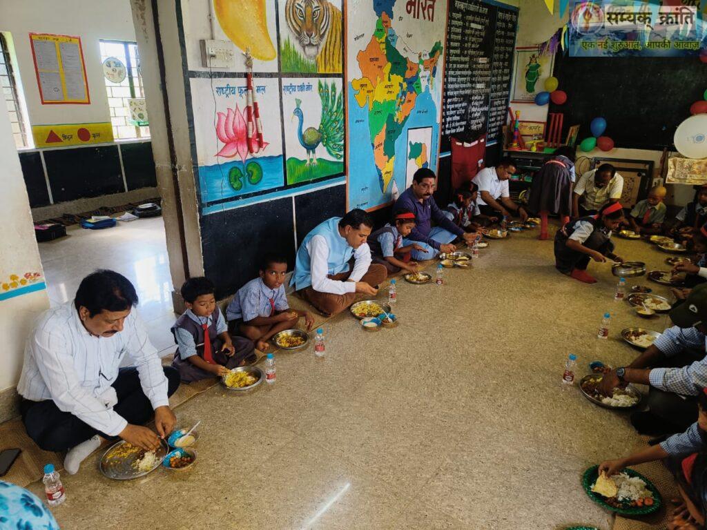 h-1-1024x768 सेवानिवृति अवसर पर न्योता-भोज कार्यक्रम आयोजित