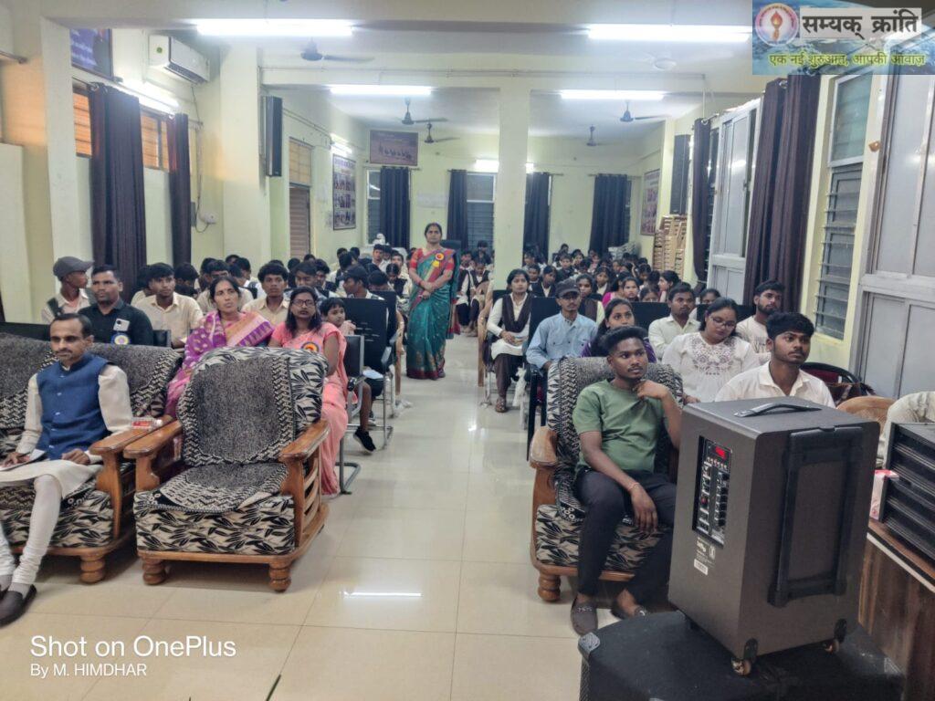 1-2-1024x768 छत्तीसगढ़ राज्य रजत जयंती समारोह अंतर्गत सेमीनार का आयोजन