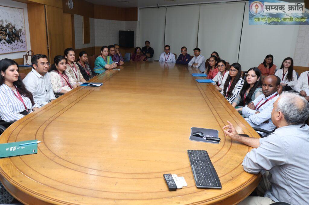 3-4-1024x682 एमजीएम नेत्र संस्थान में स्मार्ट कैटरेक्ट सर्जरी पर कॉन्फ्रेंस का आयोजन