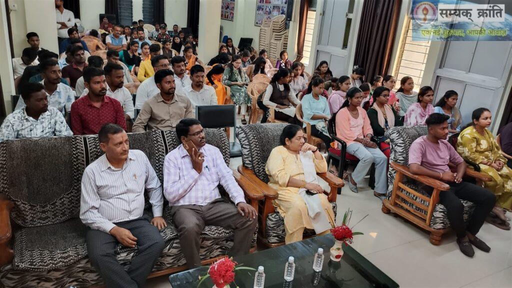 5-1024x576 रामानुज महाविद्यालय में एल्युमनी मीट आयोजित हुआ