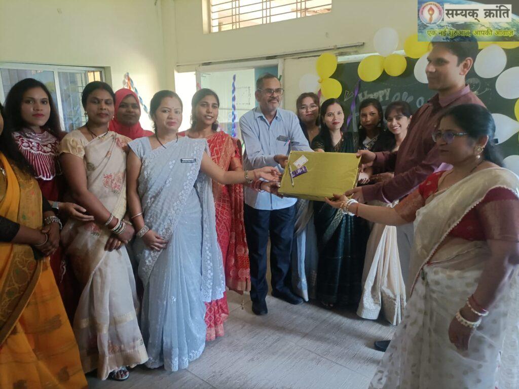 6-1-1024x768 ज्ञान कुंज एवं न्यू दिल्ली पब्लिक स्कूल में शिक्षक दिवस समारोह सम्पन्न