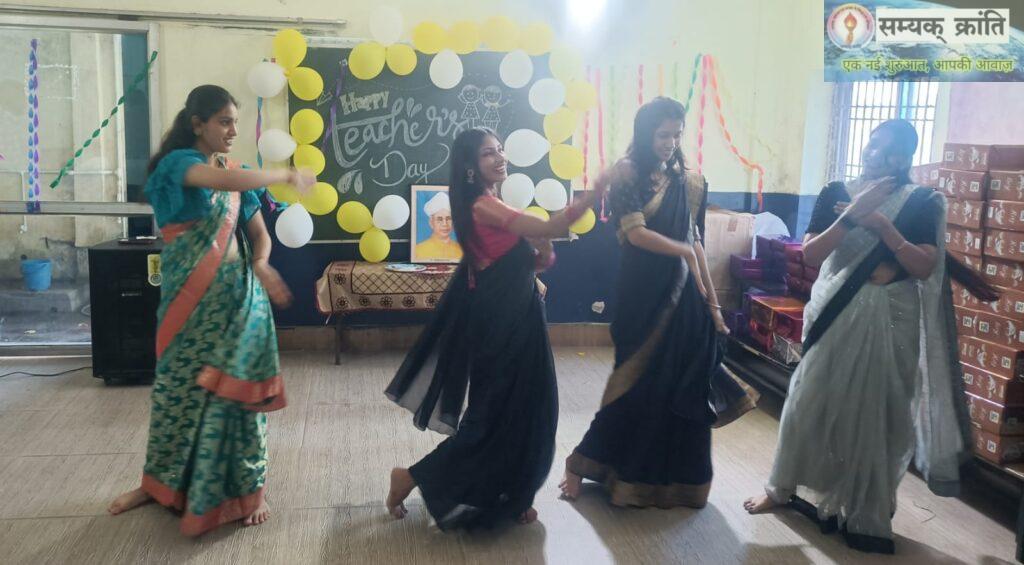 7-1-1024x565 ज्ञान कुंज एवं न्यू दिल्ली पब्लिक स्कूल में शिक्षक दिवस समारोह सम्पन्न