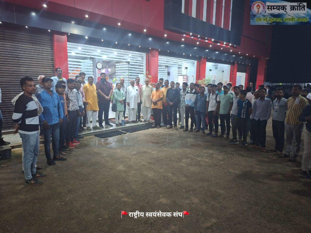 t-3-1024x768 राष्ट्रीय स्वयंसेवक संघ प्रचार विभाग कोरिया एवं गंगा श्री सिनेप्लेक्स बैकुंठपुर के संयुक्त तत्वाधान में “द बंगाल फाइल्स“ मूवी निःशुल्क दिखाई गई