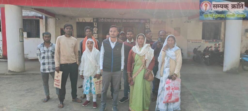 WhatsApp-Image-2025-12-06-at-6.23.33-PM-1024x458 गरीब व आदिवासी परिवारों से हुई लाखों की ठगी—कांग्रेस ने खोला मोर्चा, कलेक्टर–एसपी को सौंपा ज्ञापन