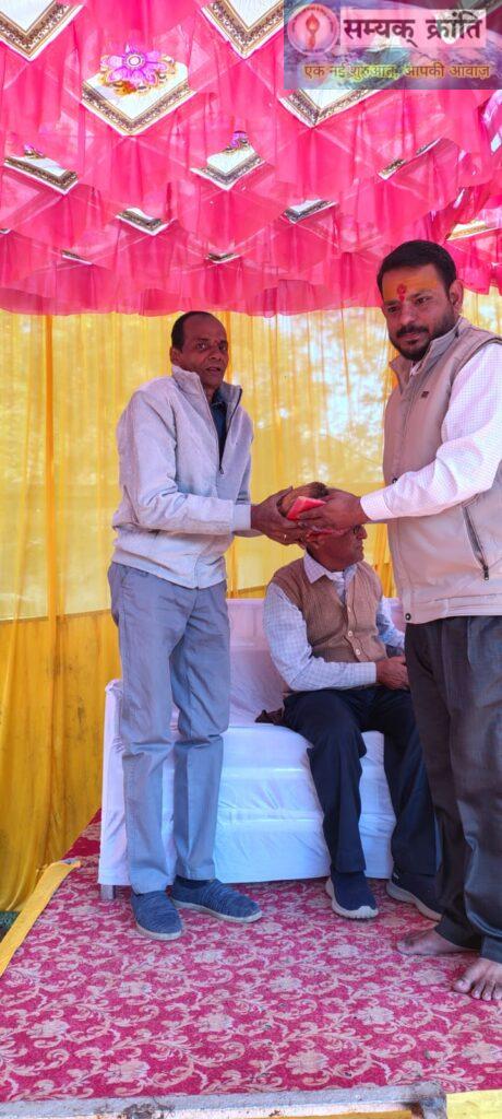 WhatsApp-Image-2025-12-09-at-2.07.03-PM-1-460x1024 मां भारती के प्रति कर्तव्यबोध,राष्ट्रीय भावना,युवा उत्कर्ष और हिंदुत्व पर केंद्रित हिंदू सम्मेलन हर्षोल्लास के साथ संपन्न