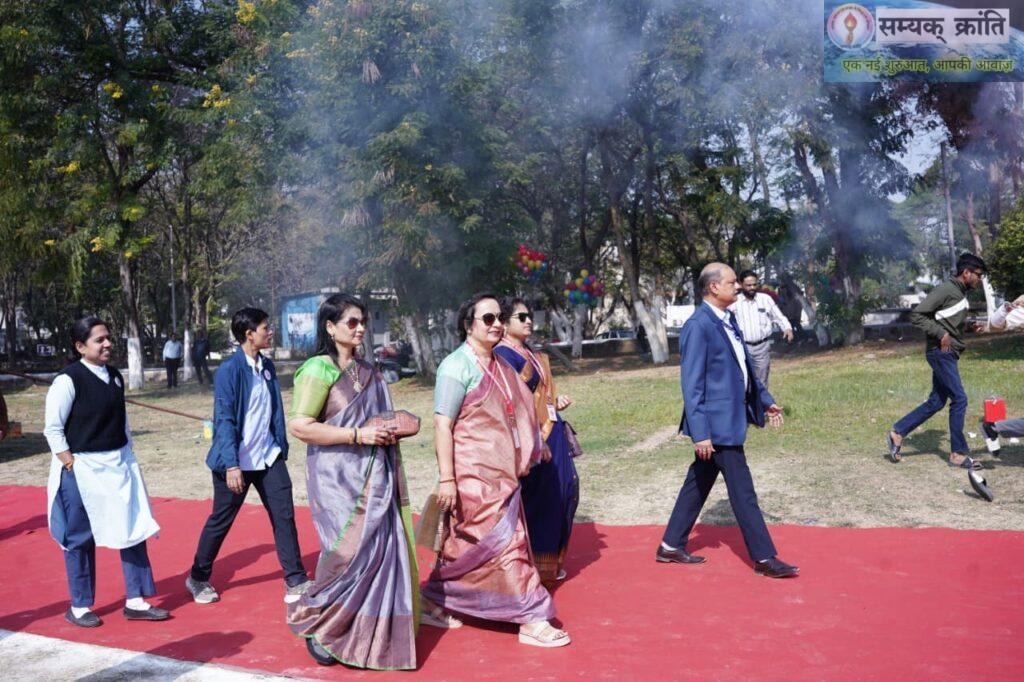 WhatsApp-Image-2025-12-13-at-2.19.33-PM-1024x682 एसईसीएल मुख्यालय में ‘नारी शक्ति खेल महोत्सव 2025’ का भव्य शुभारंभ