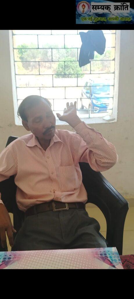 WhatsApp-Image-2026-04-07-at-8.32.00-PM-461x1024 बच्चों का भविष्य खतरे में! नशे में मिले शिक्षक, प्रशासन सख्त