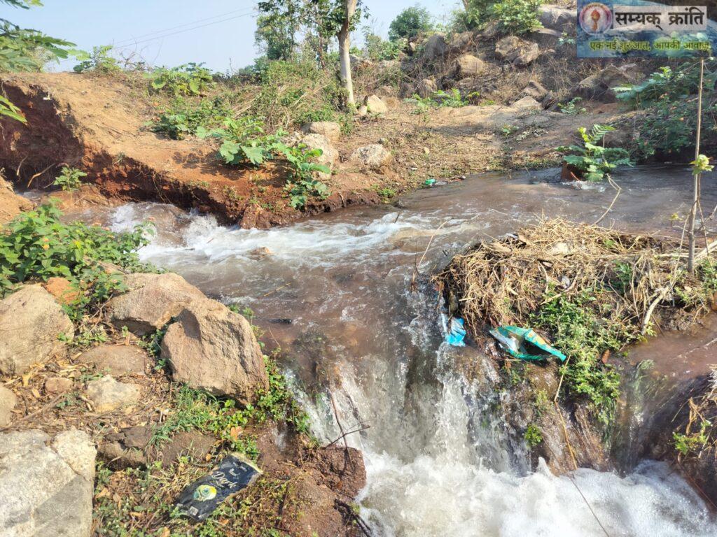 WhatsApp-Image-2026-04-26-at-4.21.41-PM-1-1024x768 कोरिया जल संसाधन विभाग का 'इंजीनियरिंग फेल्योर': एक तरफ कलेक्टर सहेज रही हैं बूंद बूंद पानी इधर जल संसाधन बहा रहा गेज की मर्यादा